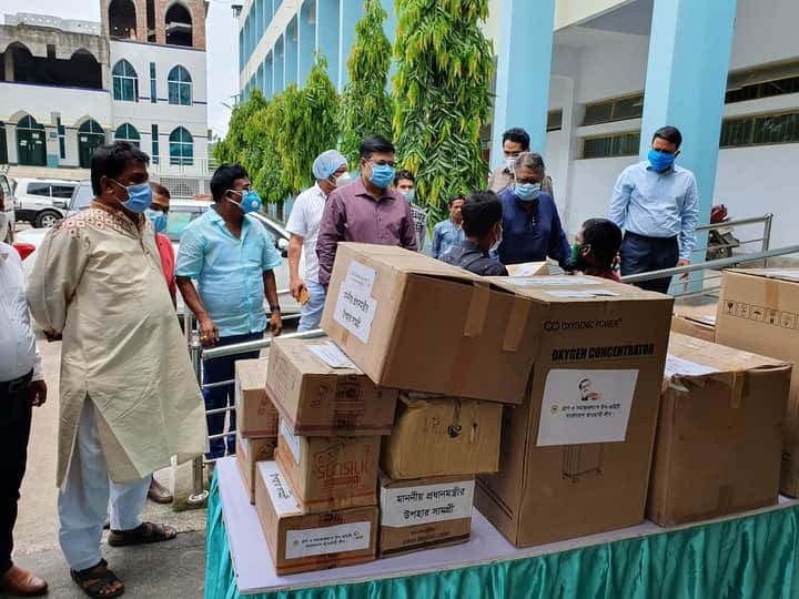 প্রধানমন্ত্রীর স্বাস্থ্য সুরক্ষা সামগ্রী উপহার পেল সাতক্ষীরার তিন উপজেলা