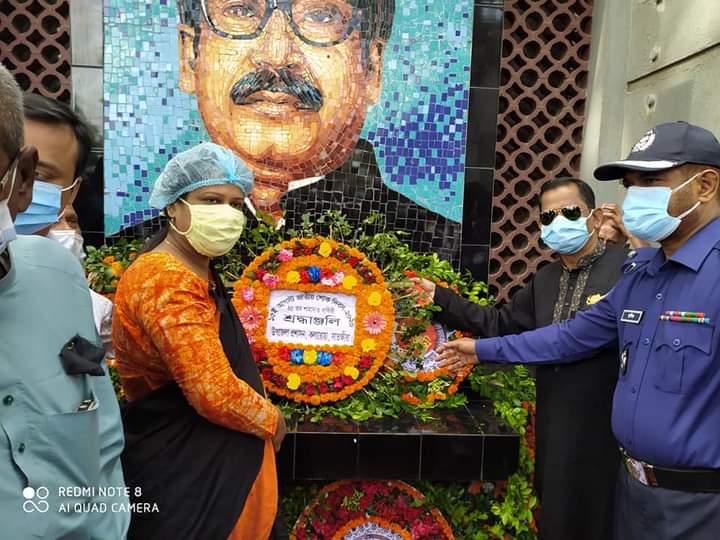 কলারোয়ায় জাতীয় পতাকা অর্ধনমিত রেখে নানা কর্মসূচির মধ্য দিয়ে জাতীয় শোক দিবস পালিত হয়েছে