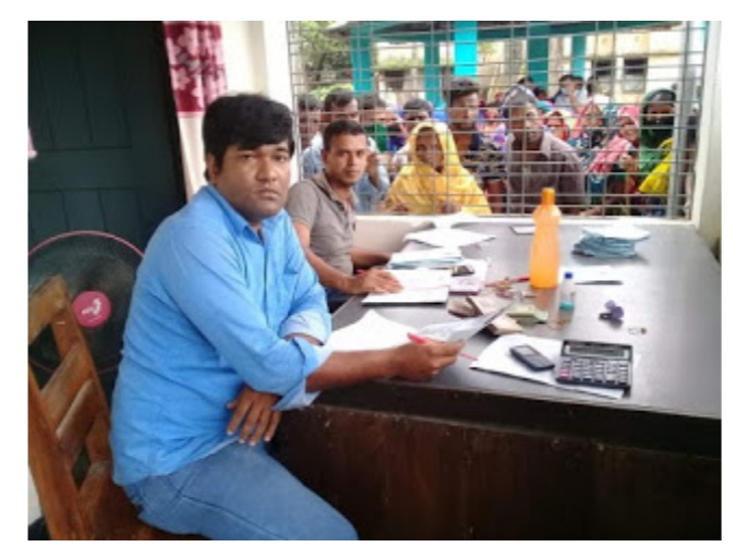 কলারোয়া  সমাজসেবা অফিসে প্রায় সাড়ে ২৪ লাখ টাকা বিতরন
