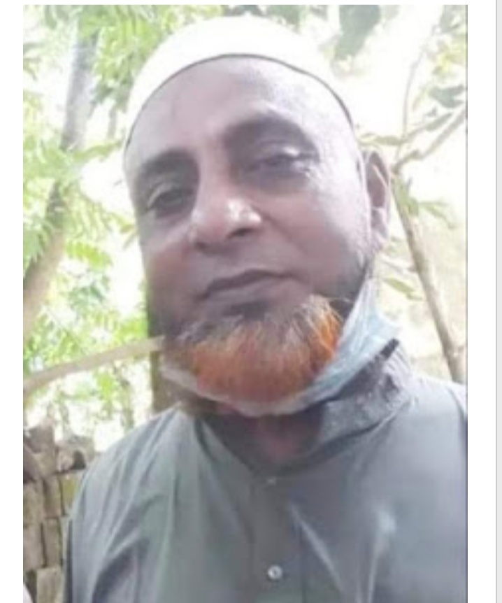 কলারোয়া আলিয়া মাদ্রাসার শিক্ষক মারুফ হোসেনে’র দাফন সম্পন্ন