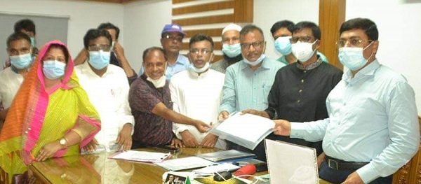 প্রধানমন্ত্রী বরাবর নিরাপদ সড়ক চাই খুলনার উদ্দোগে স্মারকলিপি পেশ