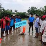 ডুমুরিয়ার জিয়ালতলা যুবসংঘ আয়োজিত ফুটবল অনুষ্ঠানে চেয়ারম্যান সুরঞ্জিত বৈদ্য