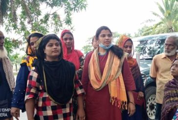 পাইকগাছা উপজেলা'র ভারপ্রাপ্ত  চেয়ারম্যান লিপিকা ঢালীর রাস্তা পরিদর্শন