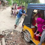 কলারোয়ার কেঁড়াগাছি‌’র স্কুল মোড়ের কালভার্টির জন্য চরম ভোগান্তি