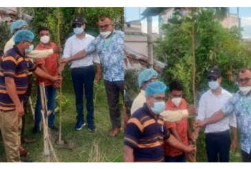 পাইকগাছার কপিলমুনি ভূমি অফিস চত্বরে বৃক্ষরোপণ