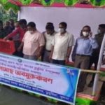 ডুমুরিয়া চল্লিশ টি প্রতিষ্ঠানে বিনামূল্যে পোনা মাছ বিতরন ও অবমুক্তকরণ