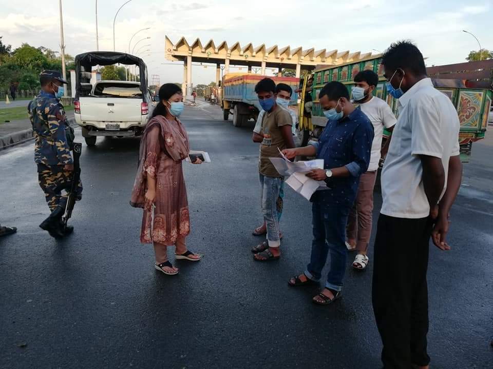 খুলনায় অতিরিক্ত ভাড়া আদায়ের অপরাধে মোবাইল কোর্টে জরিমানা