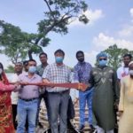 এ্যাম্বেসিডর আশিকের প্রচেষ্টায় মুন্ডানারীদের নৌকা উপহার