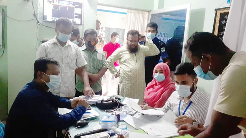 সাতক্ষীরার কলারোয়ায় অনিবন্ধিত ক্লিনিকে ভ্রাম্যমাণ আদালতের অভিযান: জরিমানা ৭০ হাজার