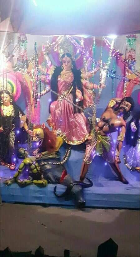ডুমুরিয়া চুকনগরে ২৭ টি মন্ডপে দেবীর বোধনের মধ্য দিয়ে শুরু হলো দুর্গাপূজা