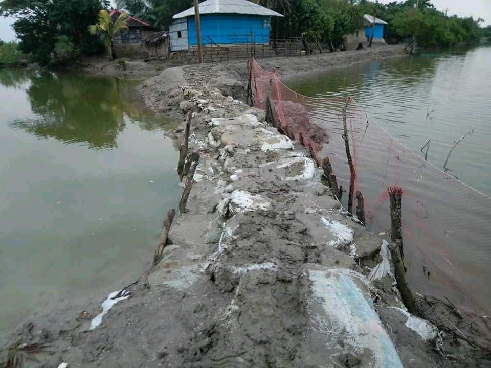 দুর্ভোগের আরেক নাম ছোট চন্ডিপুরের একমাত্র রাস্তা