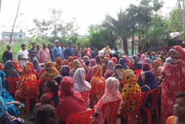 কলারোয়ার বাকসায় আমরা সেবক একতা সংঘ'র খাদ্য সামগ্রী বিতরণ