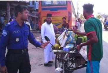দুর্ঘটনা কমাতে ডুমুরিয়া থানা পুলিশের ব্যতিক্রমী উদ্যোগ