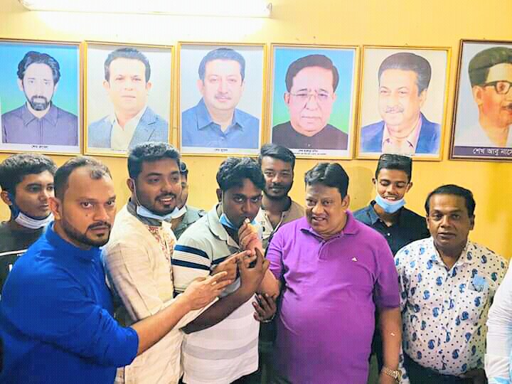 ডুমুরিয়া উপজেলা ছাত্রলীগের সাধারণ সম্পাদক মাসুদ রানার  জন্মদিন পালিত