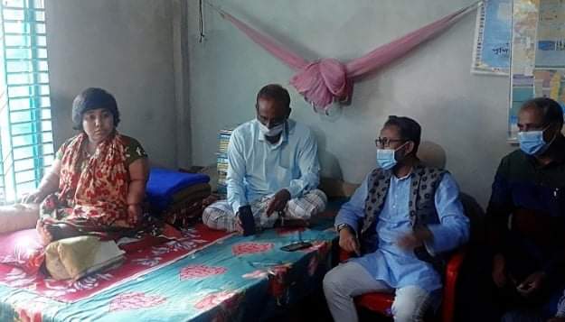 সাতক্ষীরা প্রতিবন্ধীর ইচ্ছাপূরণের হাত বাড়ালে চেয়ারম্যান আলহাজ্ব আসাদুজ্জামান বাবু