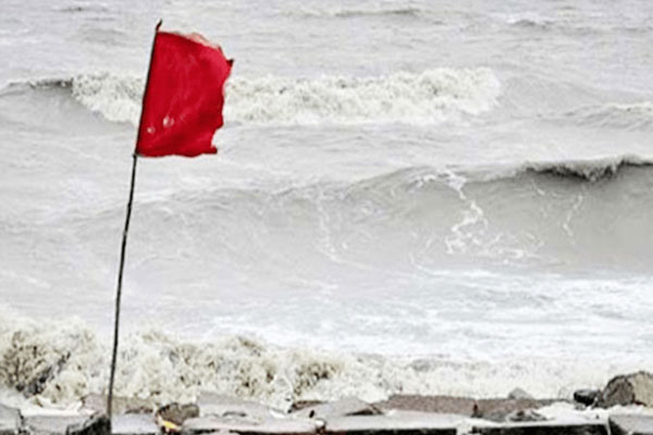 ঘূর্ণিঝড়ের কোন সতর্ক সংকেতের অর্থ কী?