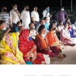 রোজিনা ইসলামের মুক্তির দাবিতে থানার সামনে সাংবাদিকদের অবস্থান