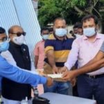 বাগেরহাটের মোরেলগঞ্জে নগদ অর্থ ও টিন বিতরণ