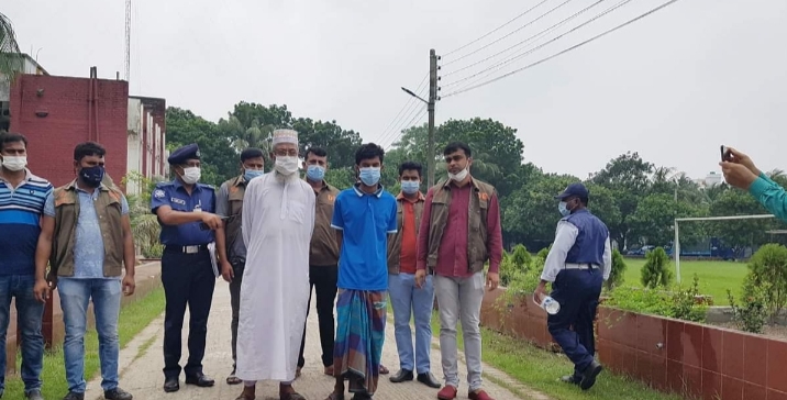 ফেসবুকে দুই এমপিকে হত্যার হুমকির ঘটনায় ইমাম ও তার ছেলে আটক
