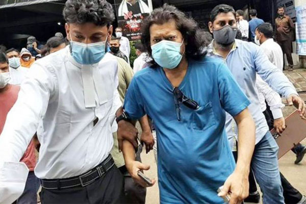জেমসকে থানায় যাওয়ার পরামর্শ আদালতের