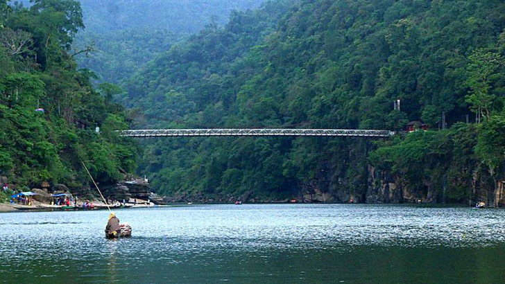 জাফলংয়ে প্রবেশ করতে দিতে হবে প্রবেশ ফি