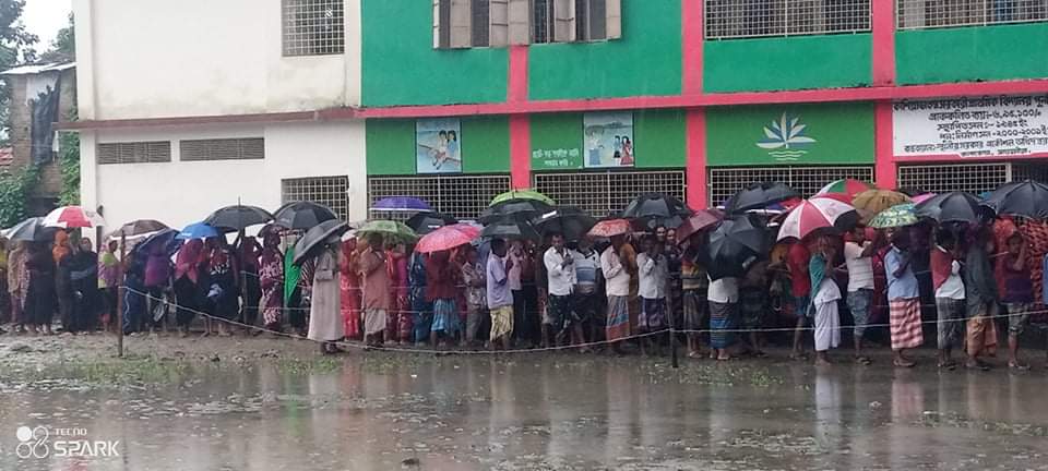কলারোয়ার ১০ টি ইউনিয়নে শেষ হলো ভোটগ্রহণ,চলছে গননা
