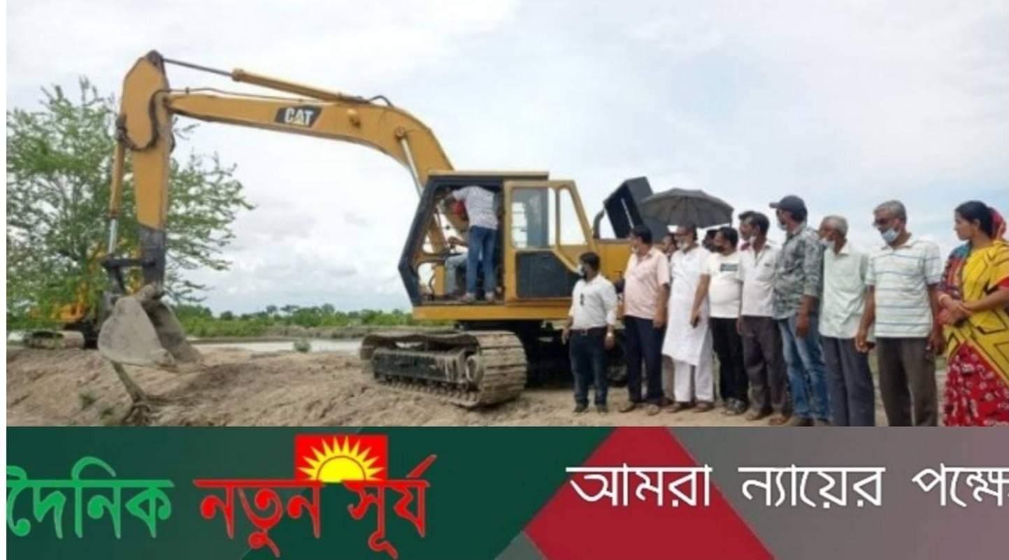 পাইকগাছার লতা ইউনিয়নের ওয়াপদার বেঁড়িবাঁধের সংস্কার কাজ শুরু