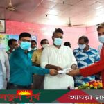 বিরামপুরে দূর্গাপূজা উপলক্ষে ৪০টি মন্দিরে অনুদান বিতরণ