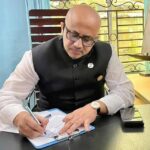 যে কারণ দেখিয়ে পদত্যাগ করলো ডাঃ মুরাদ