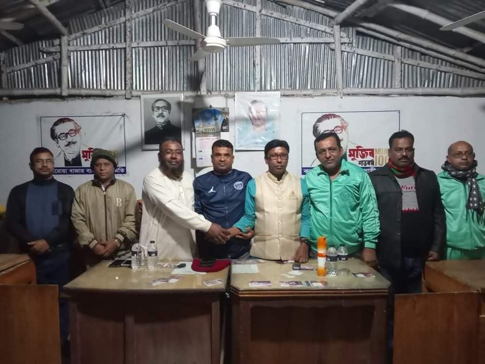 কলারোয়া বাজার ব্যবসায়ী সমিতির নেতৃবৃন্দের সাথে পৌর মেয়রের মতবিনিময় সভা