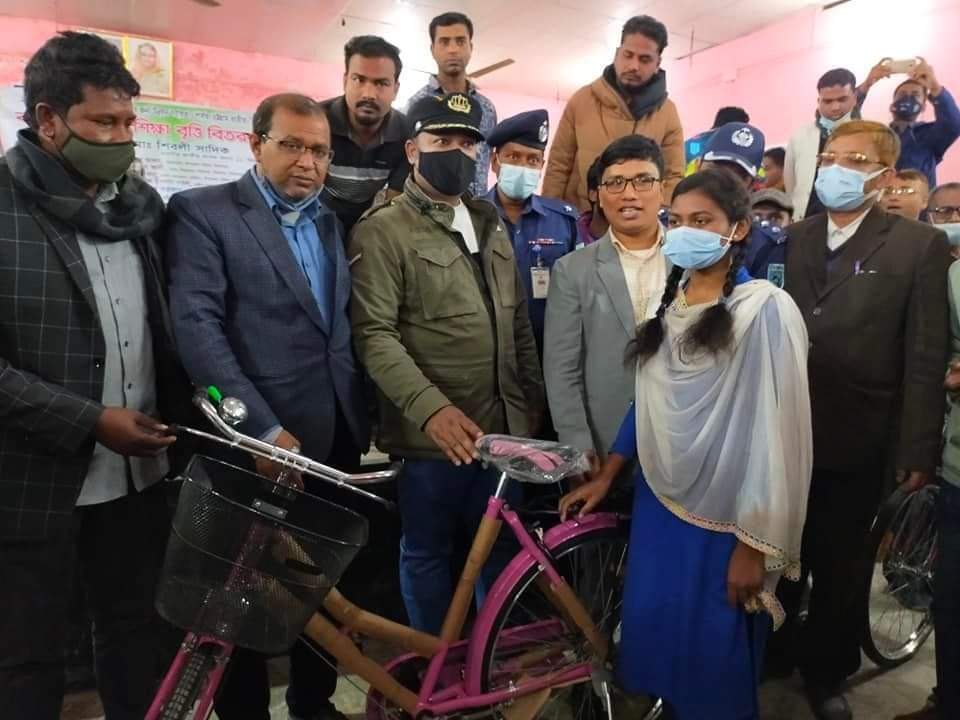 বিরামপুরে জাতীয় বিজ্ঞান ও প্রযুক্তি সপ্তাহের উদ্ধোধন