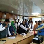 পাইকগাছায় এমপি’র সহায়তায় প্রধানমন্ত্রীর অর্থ চেক হস্তান্তর