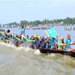 খুলনার রূপসা নদীতে ‘ফ্যান্টাস্টিক ১৪ তম খুলনা নৌকা বাইচ’ অনুষ্ঠিত