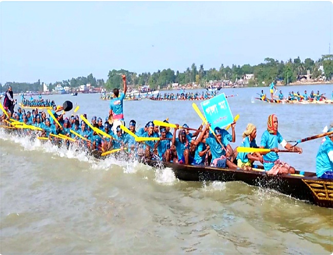 খুলনার রূপসা নদীতে ‘ফ্যান্টাস্টিক ১৪ তম খুলনা নৌকা বাইচ’ অনুষ্ঠিত