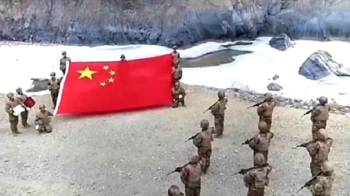 গলওয়ানে চিনের পতাকা তুলল সেনা, সরকারি টুইটারের দাবি নিয়ে বিতর্ক ওড়াল ভারতীয় সেনা
