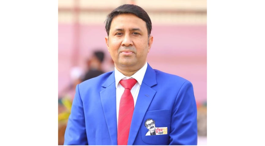 সাতক্ষীরার সাবেক জেলা প্রশাসকের বিরুদ্ধে আদালতে মামলা