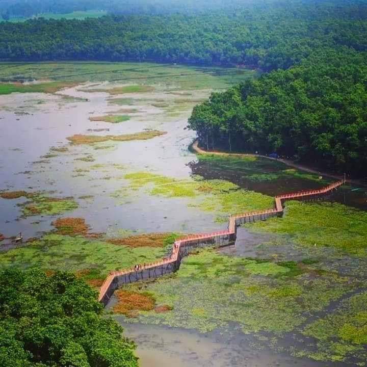 নান্দনিক সৌন্দর্যে ভরপুর ‘আশুরার বিল’