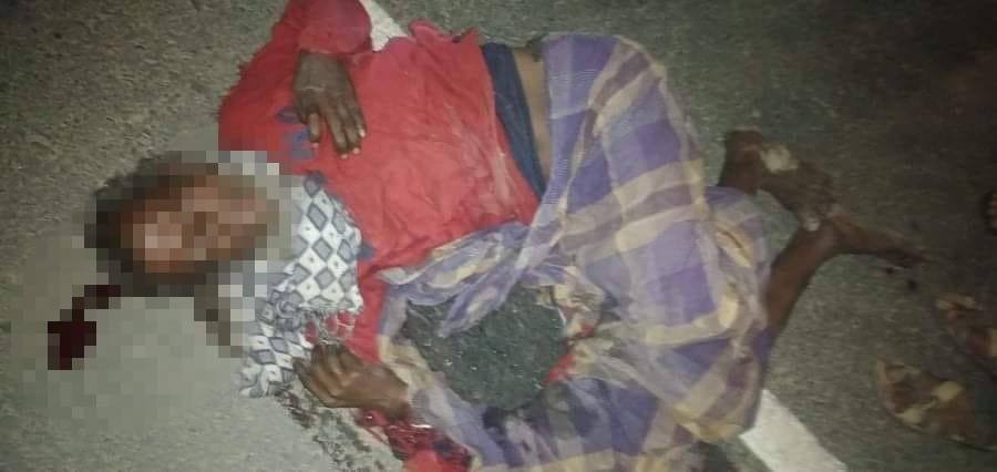 বিরামপুরে পাথর বোঝাই ট্রাকের চাকায় পৃষ্ট হয়ে ভ্যান চালক নিহত