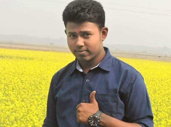 কলারোয়ার মেধাবী ছাত্র ‘উচ্ছ্বাস’ চিকিৎসক হতে চায়