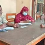 প্রতিবেশীদের অত্যাচারে অতিষ্ট কলেজ ছাত্রী লিমা সরকার প্রশাসনের সুদৃষ্টি চায়