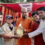 বউভাতে সয়াবিন তেল উপহার