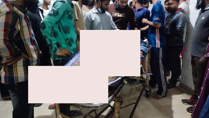 রাবি শিক্ষার্থীকে কুপিয়ে জখম