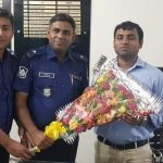 কলারোয়ার ইউএনও’র পদোন্নতিতে ওসি’র শুভেচ্ছা