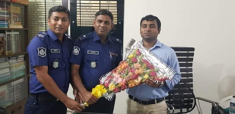 কলারোয়ার ইউএনও’র পদোন্নতিতে ওসি’র শুভেচ্ছা