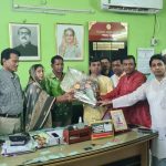 কলারোয়া উপজেলা পরিষদের পক্ষ থেকে  ইউএনও’কে বিদায়ী সংবর্ধনা