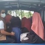 ক্লাস ফাঁকি দিয়ে দিঘির পাড়ে আড্ডা, ২৫ শিক্ষার্থী আটক