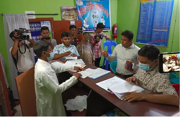 সাতক্ষীরায় অবৈধ ক্লিনিক ও ডায়াগনস্টিক সেন্টারের বিরুদ্ধে অভিযান