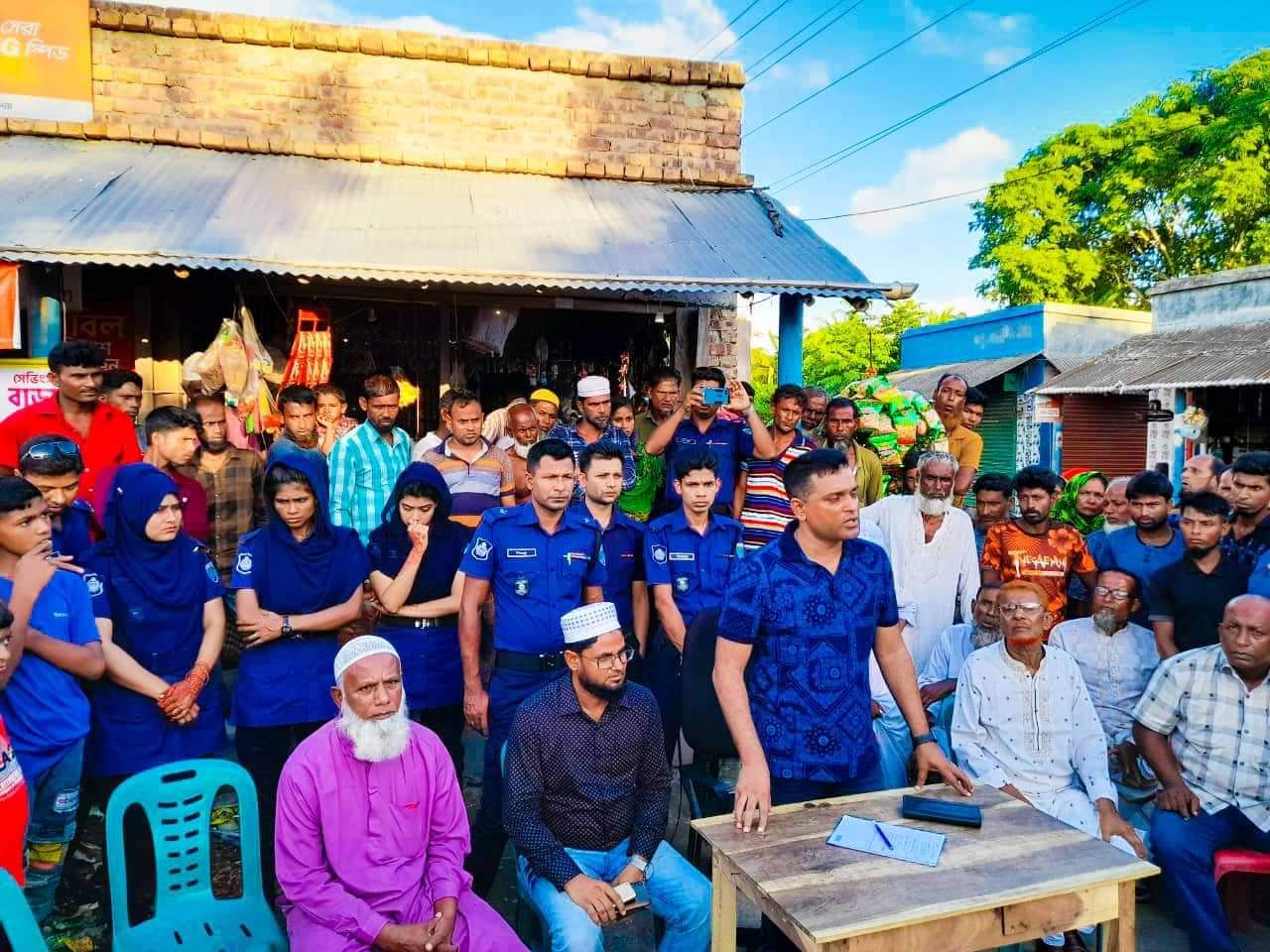 কয়রায় সন্ত্রাস,মাদক ও অশান্তি সৃষ্টিকরীদের বিরুদ্ধে ওসির কঠোর হুঁশিয়ারী