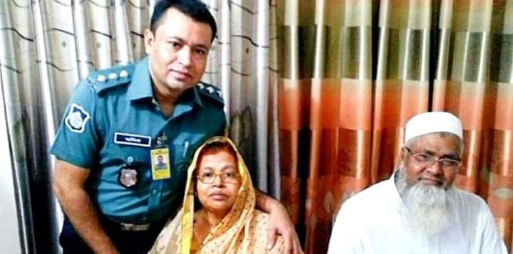 অসুস্থ পিতার জন্য দোয়া চেয়েছেন সাতক্ষীরার নতুন পুলিশ সুপার