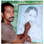 যাঁর রং তুলির প্রতিভায় মুগ্ধ সবাই